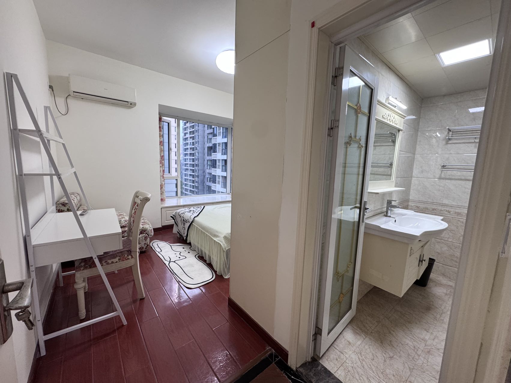 首创鸿恩 随时看房·