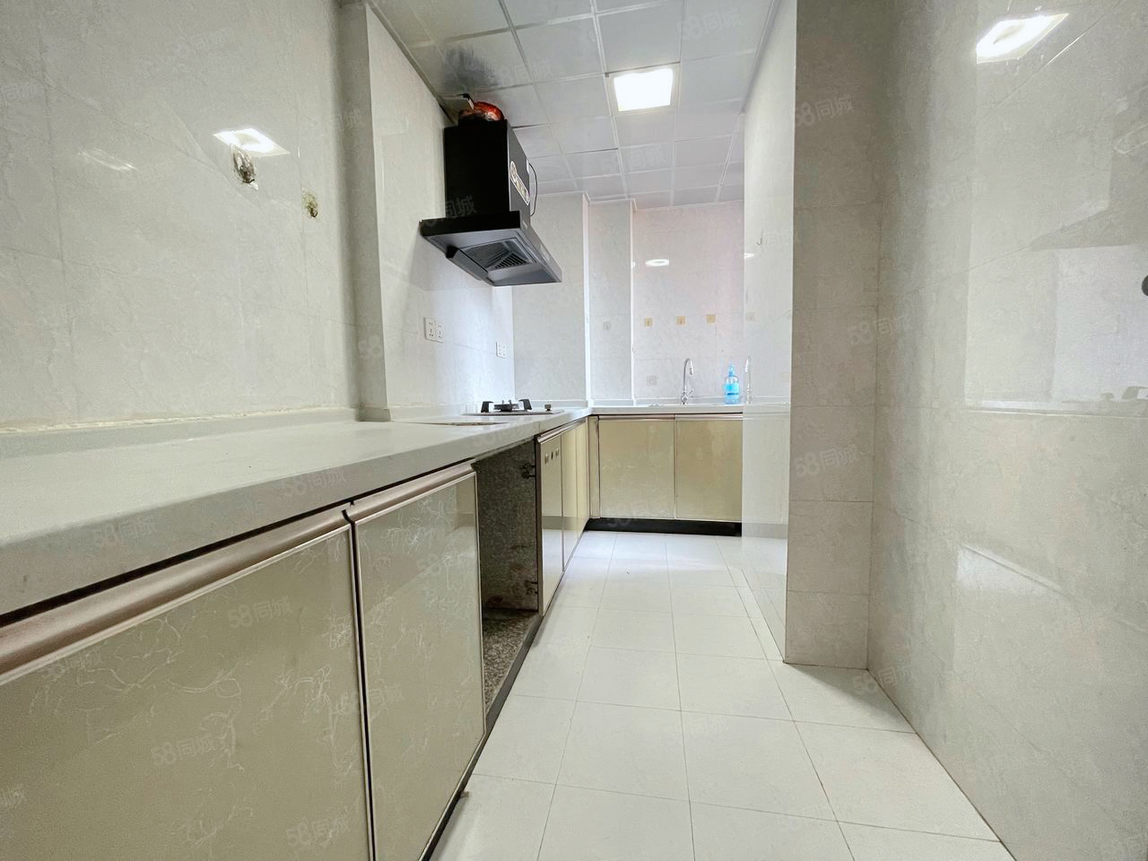 凤达滨河豪园 随时看房·