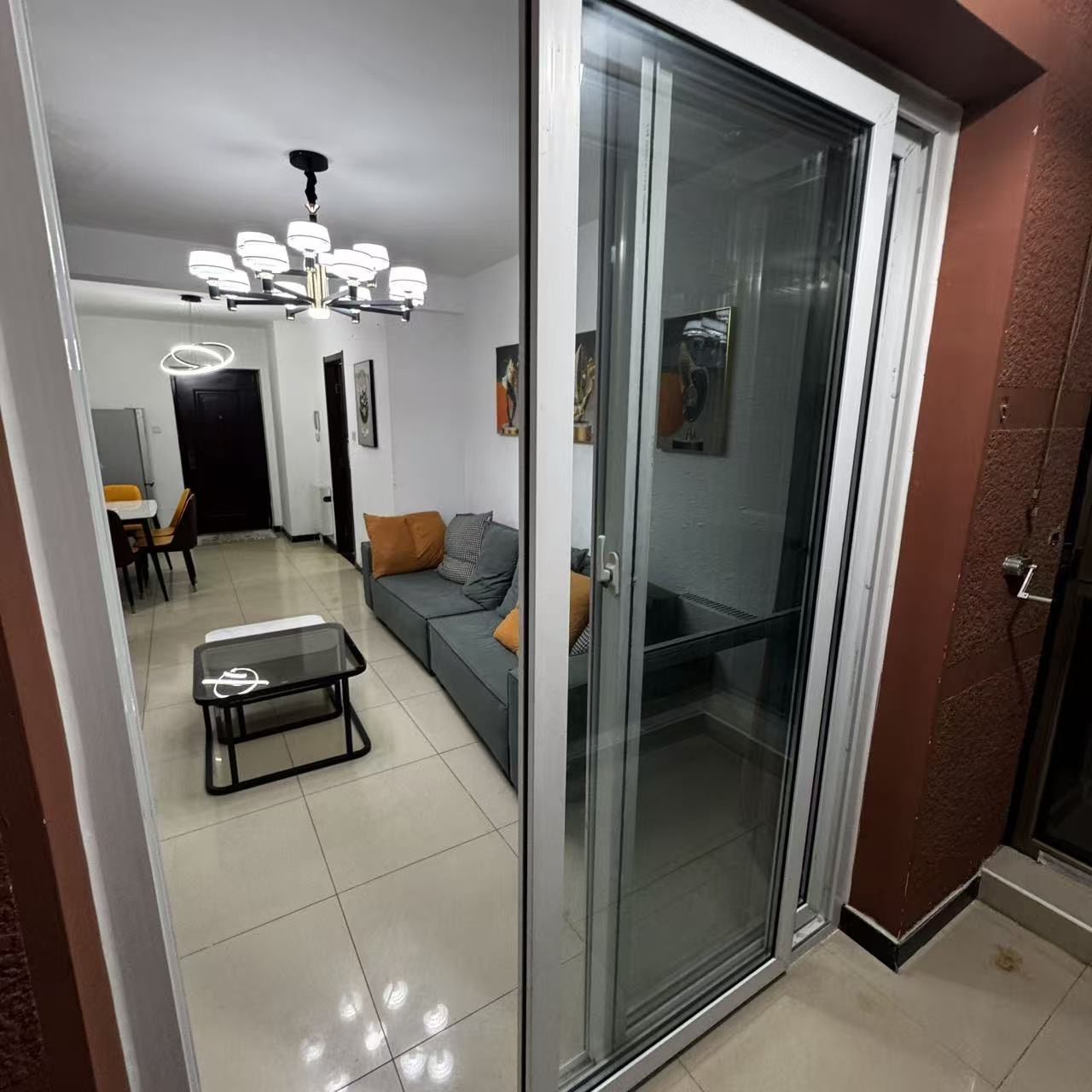 鸿博家园二期F区 随时看房·