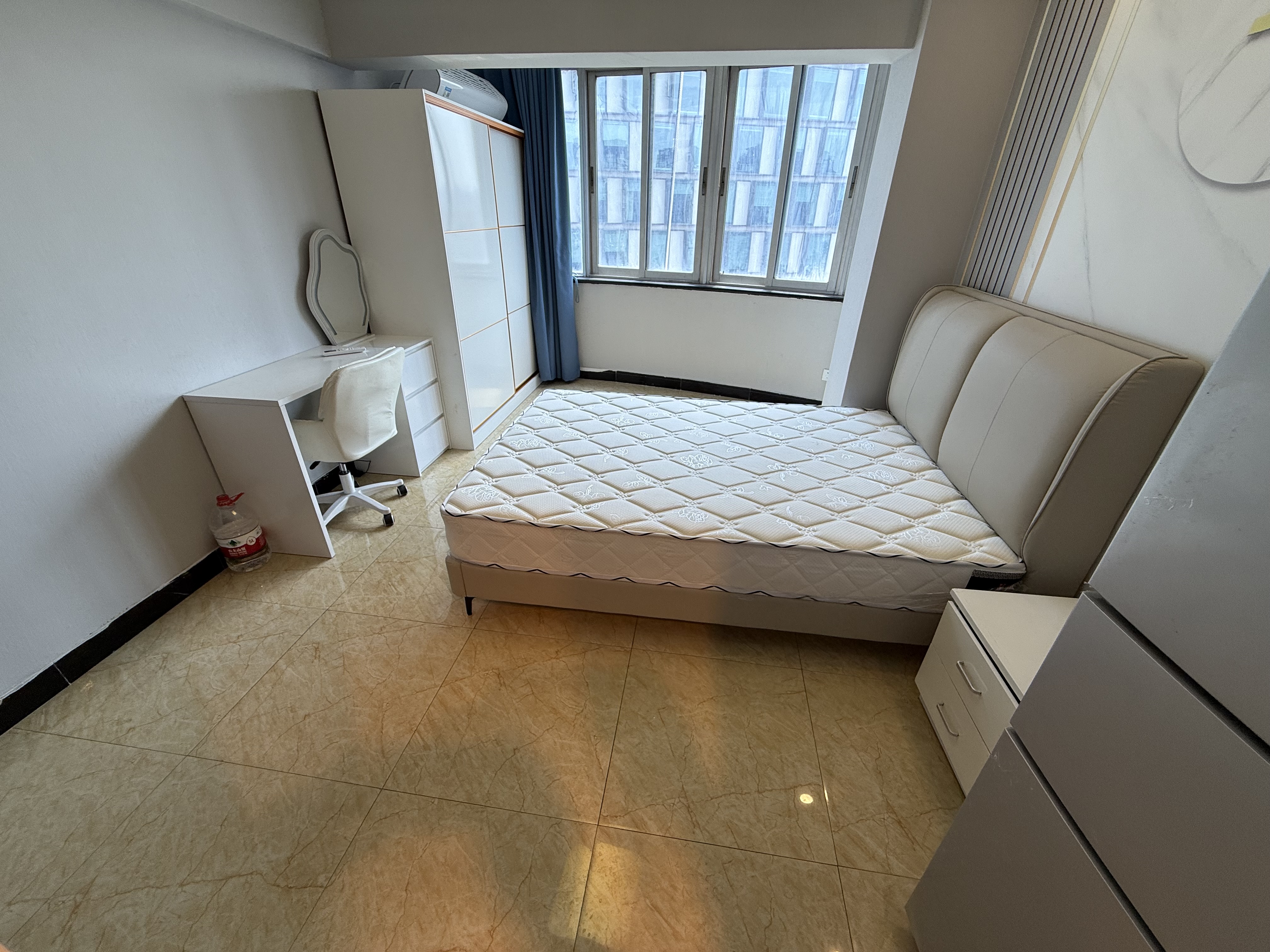 申汉小区 1居室 2800元/月