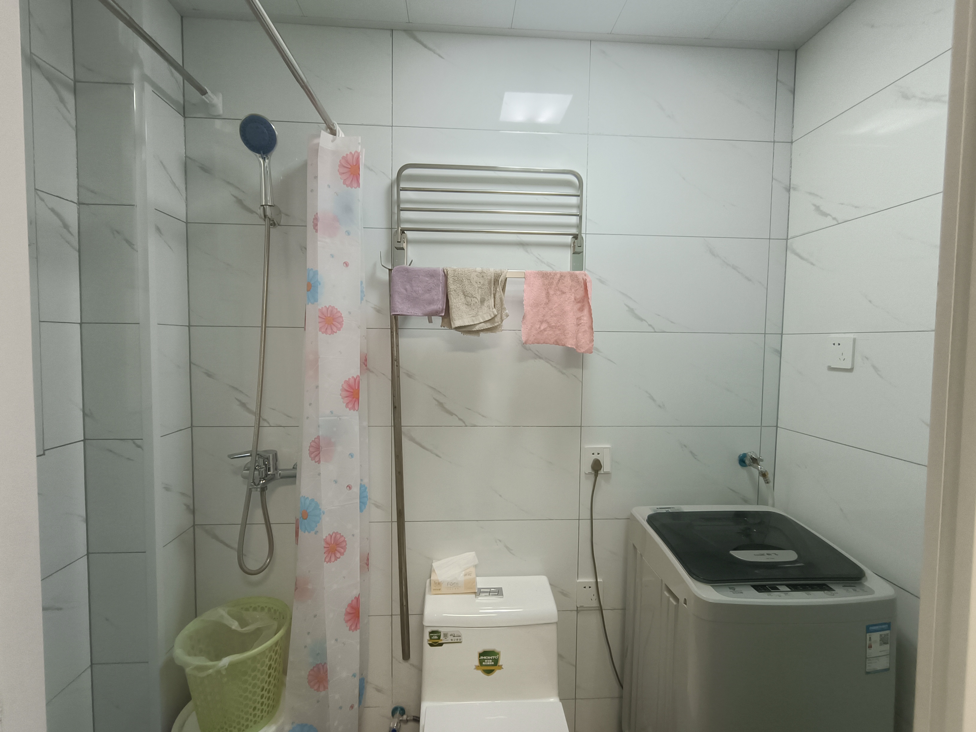 西三小区 随时看房·