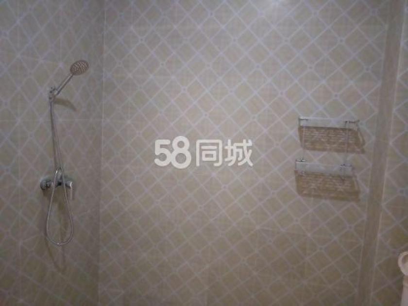 名士豪庭2区 随时看房·