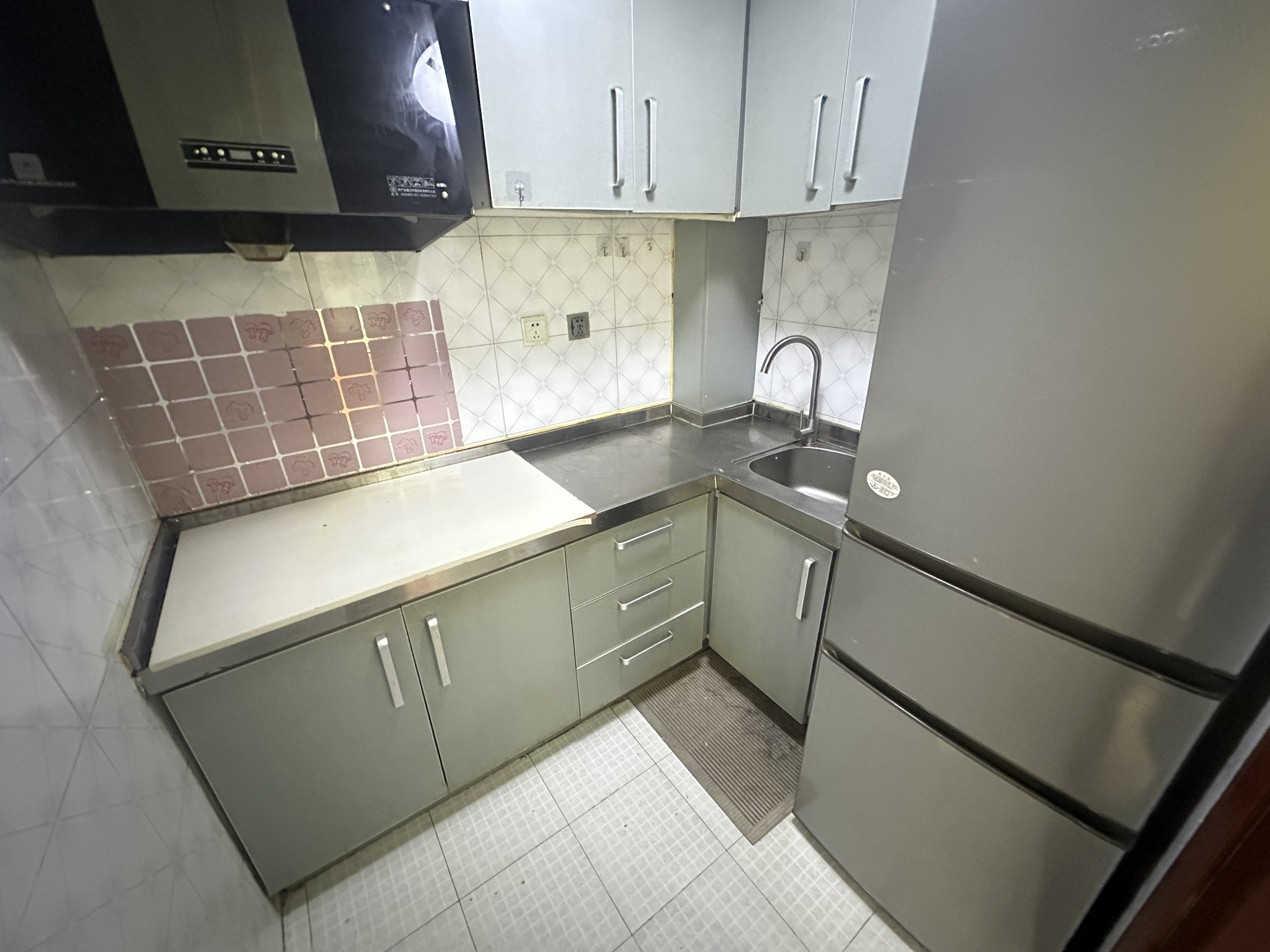 公园两栋 随时看房·