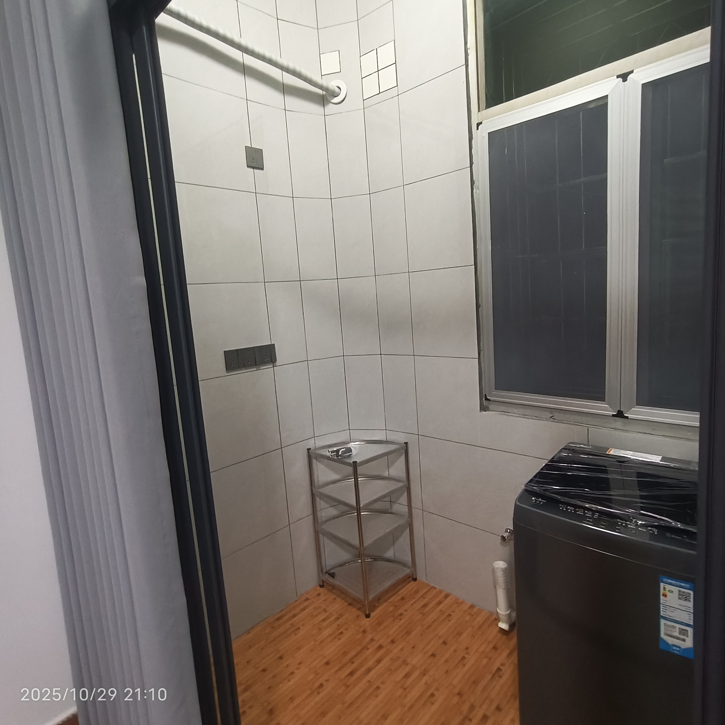 南里村 随时看房·