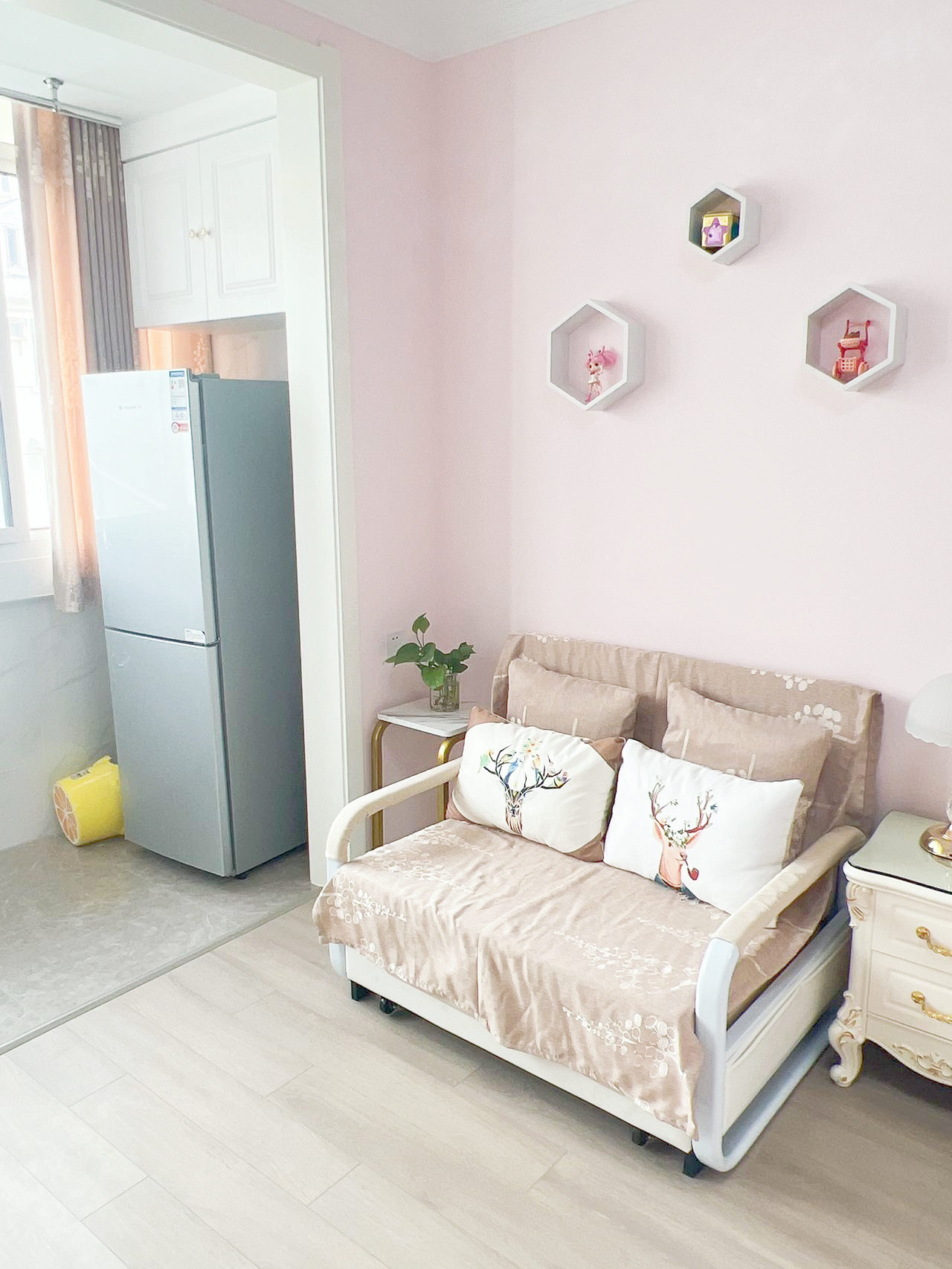 彭新小区近地铁1号线彭浦新村250米 1居室 5200元/月
