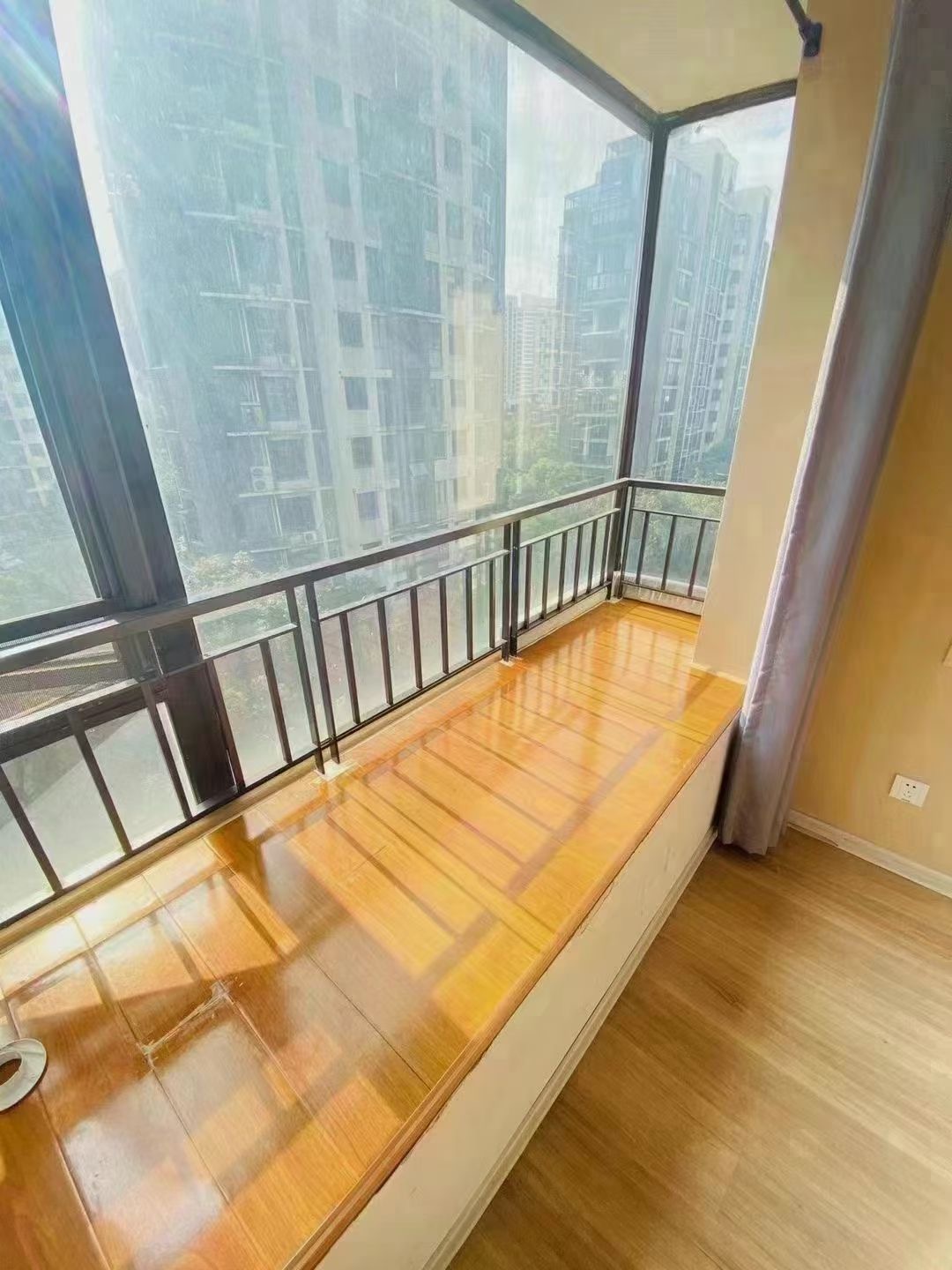 铂金华府 随时看房·