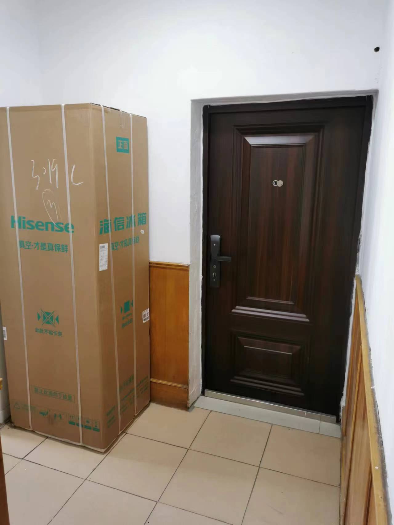 劲松北社区一区西小院127楼 随时看房·