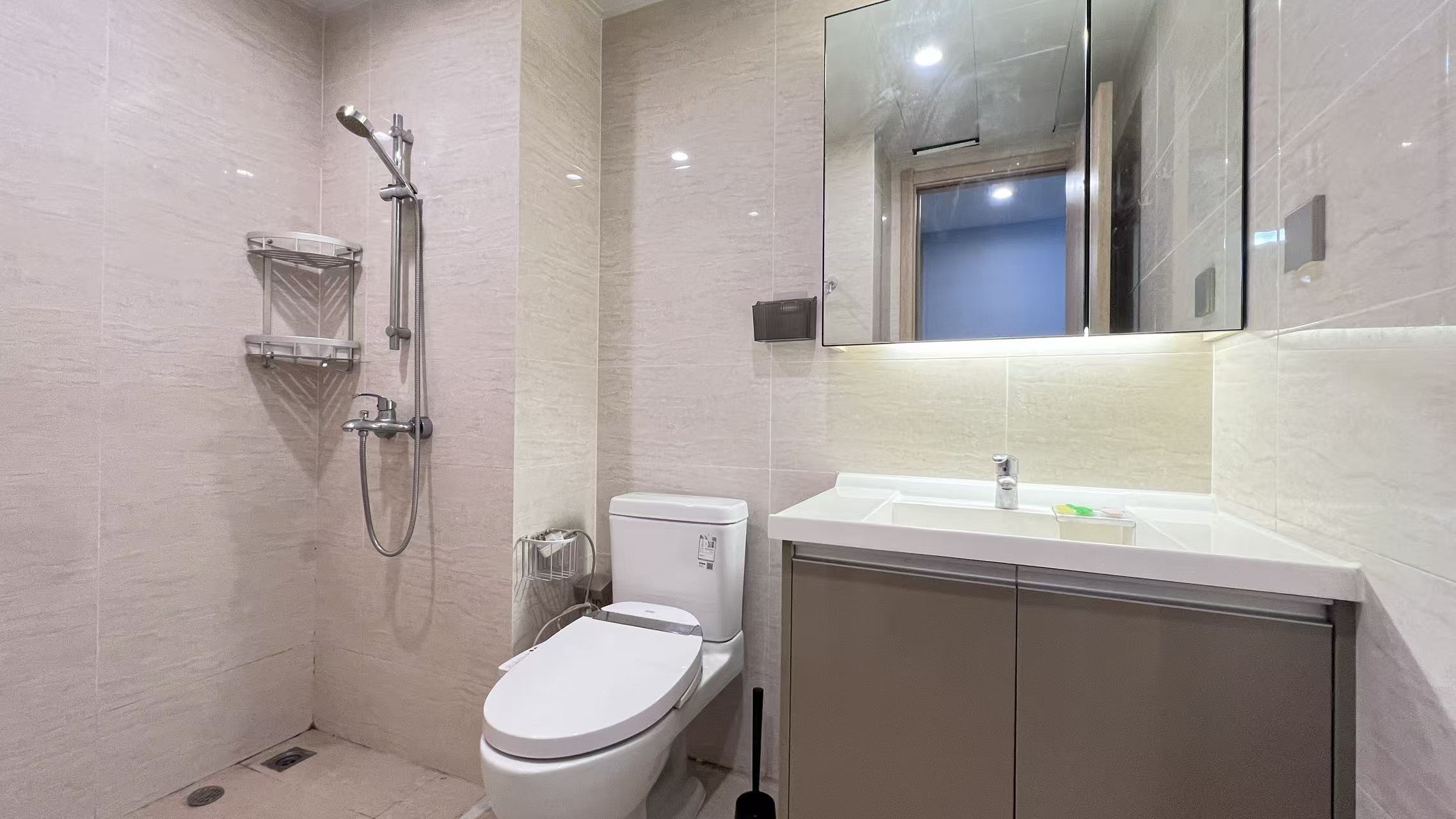 万科翡翠国际 随时看房·