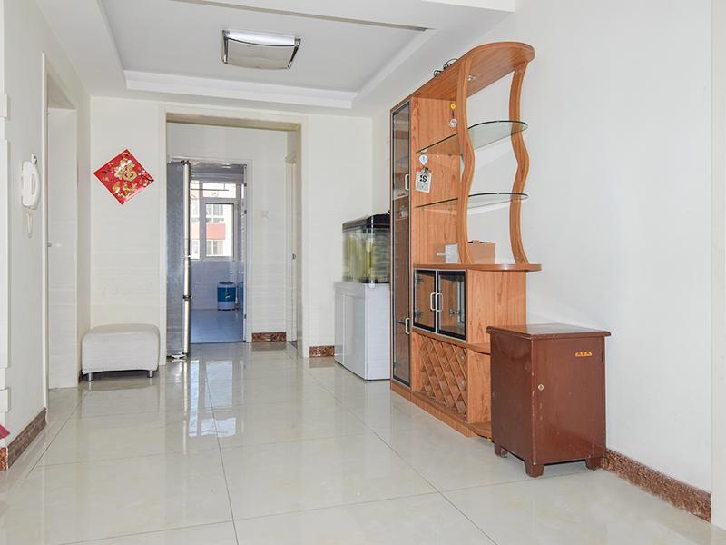 龙锦苑东五区）