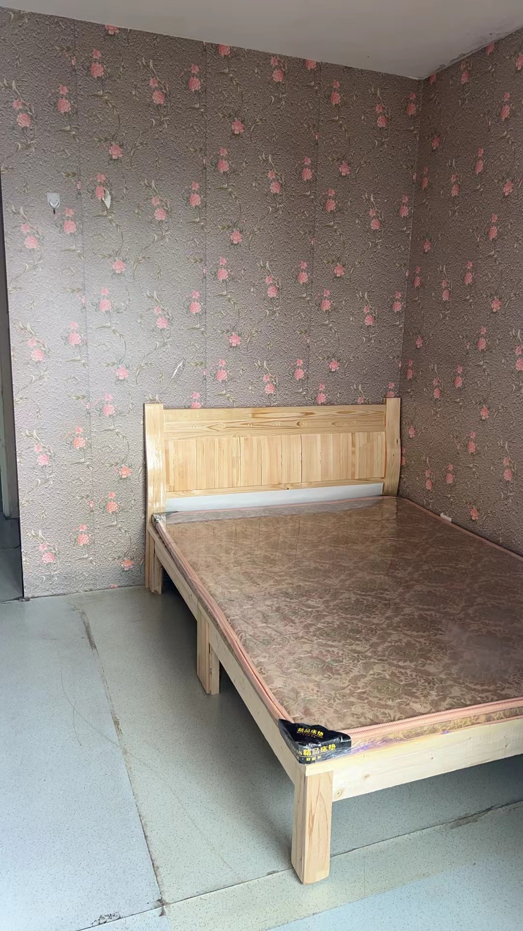 龙槐雅苑 2居室 1500元/月