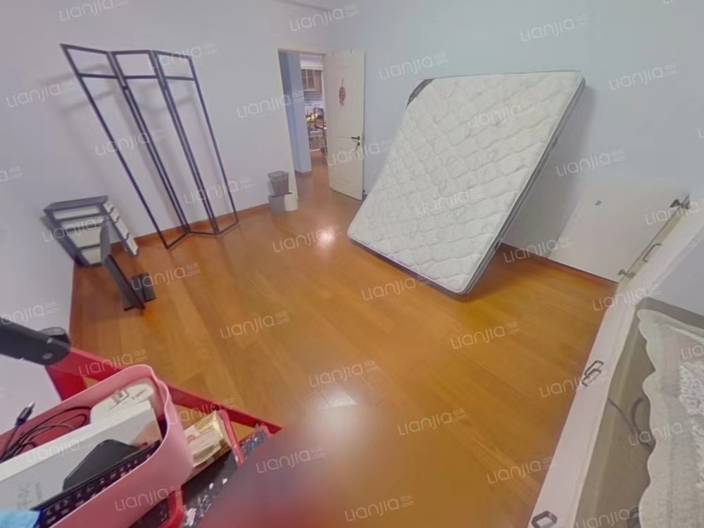 江南星城一期 随时看房·