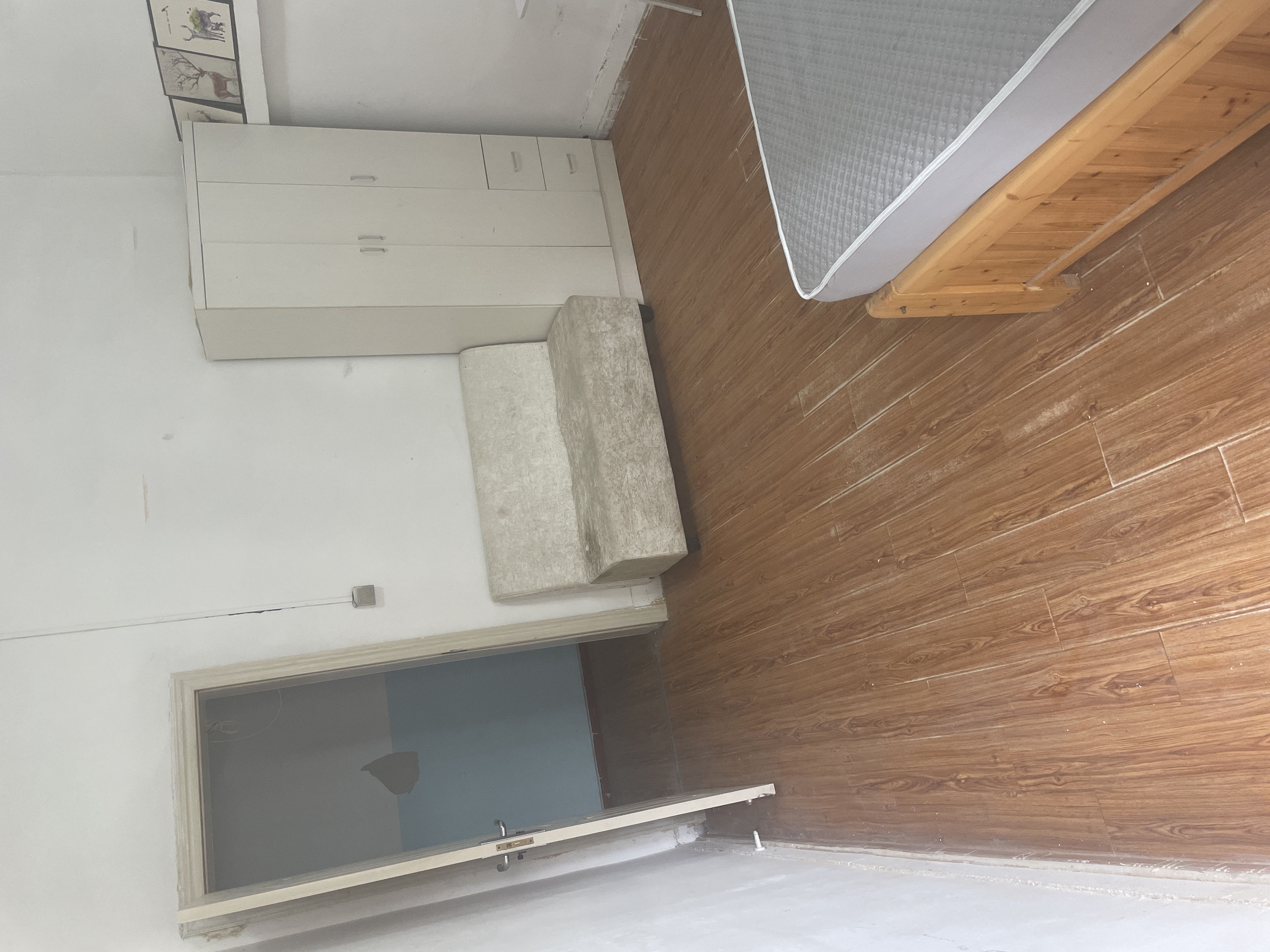 湖坊村上海故事门口右侧自建房 随时看房·
