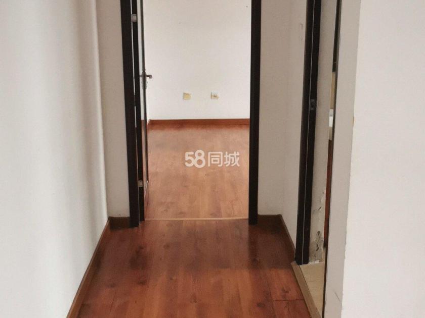 逸城山色 随时看房·