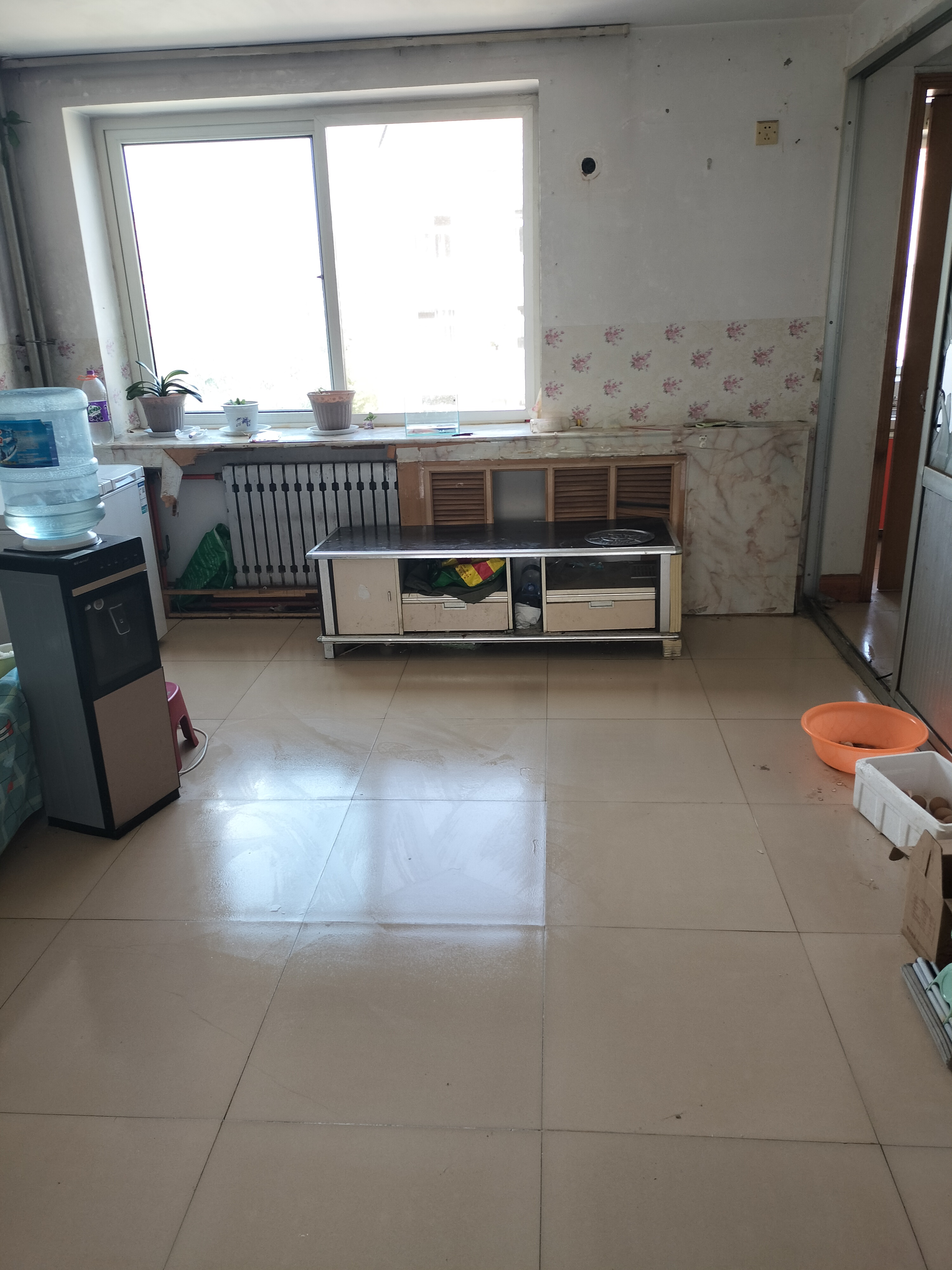 玫瑰园小区南 2居室 450元/月