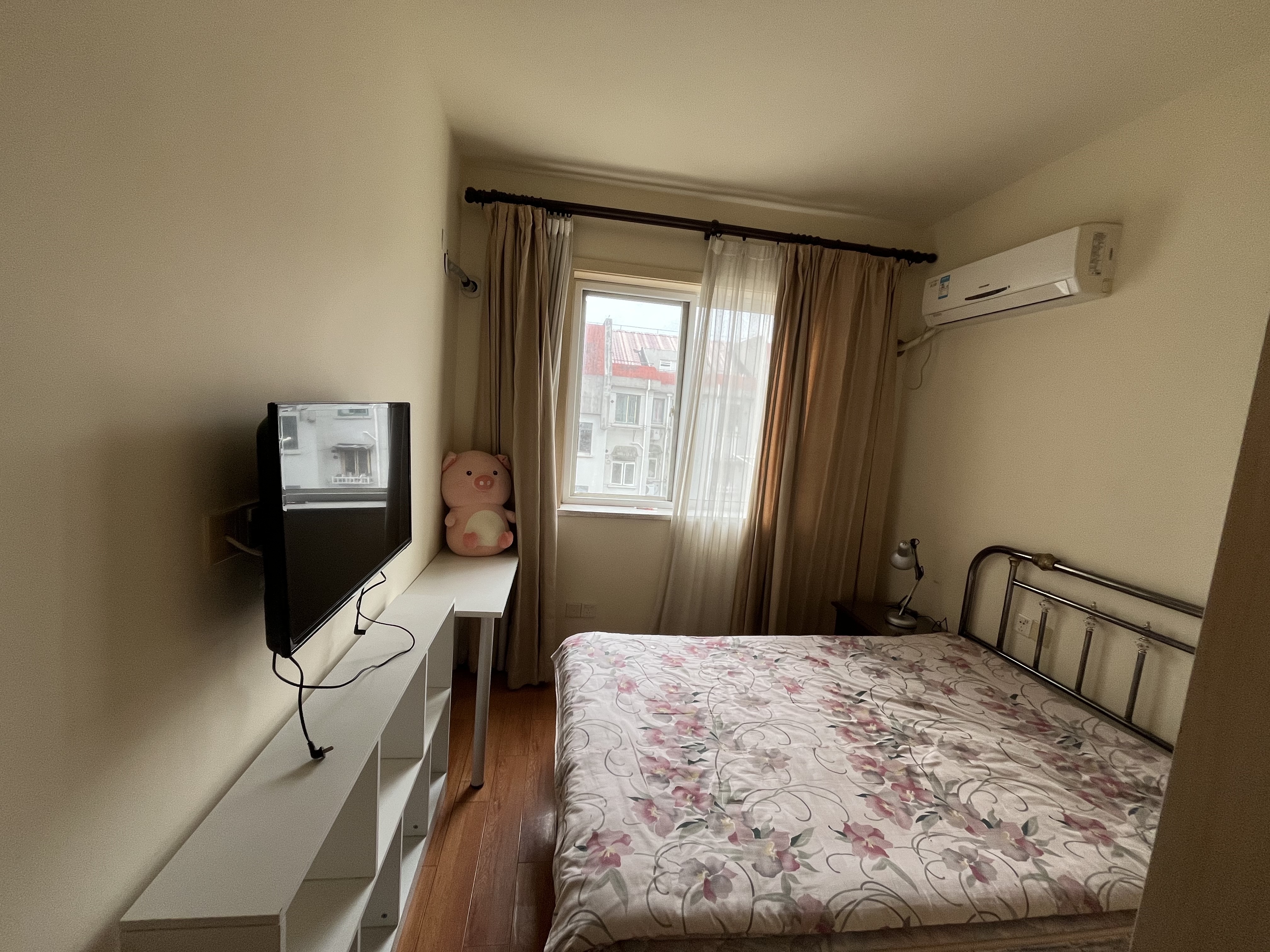 龙柏七村 随时看房·