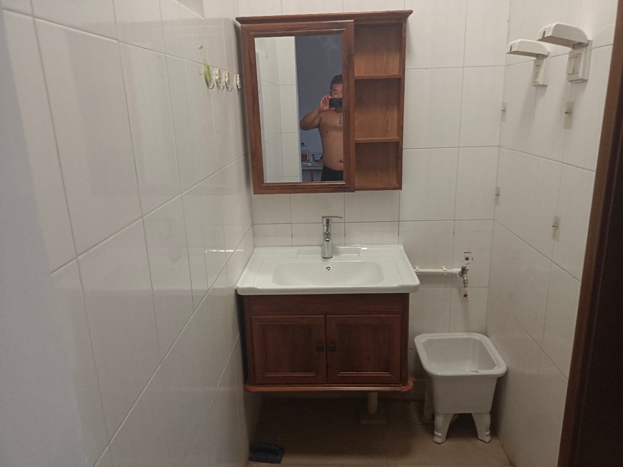 徐家新村 随时看房·