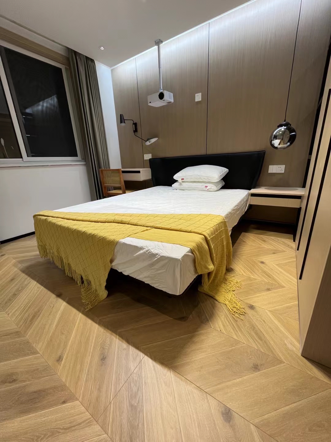 上船大楼 1居室 8600元/月