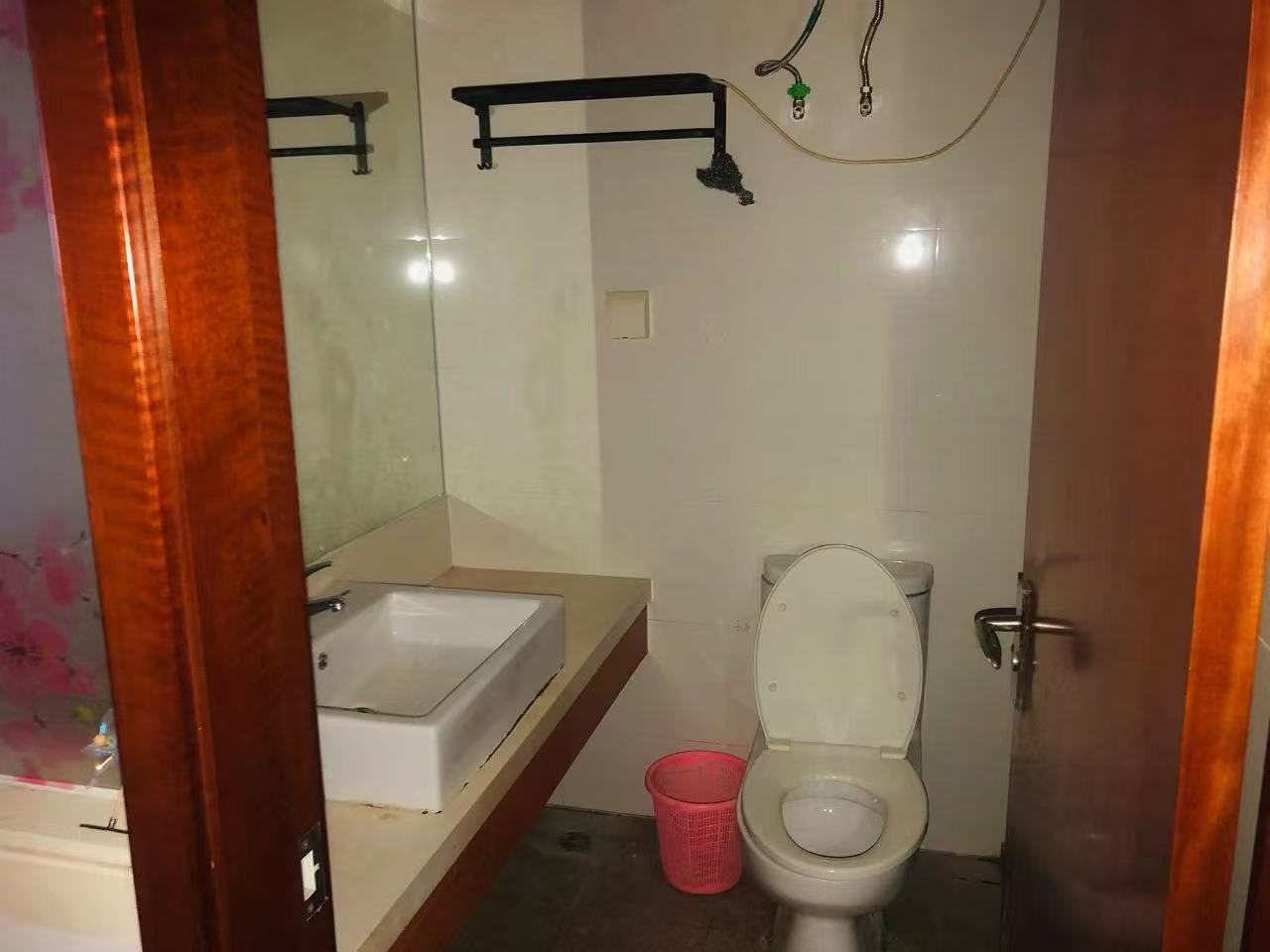 周浦万达广场 D 栋 随时看房·