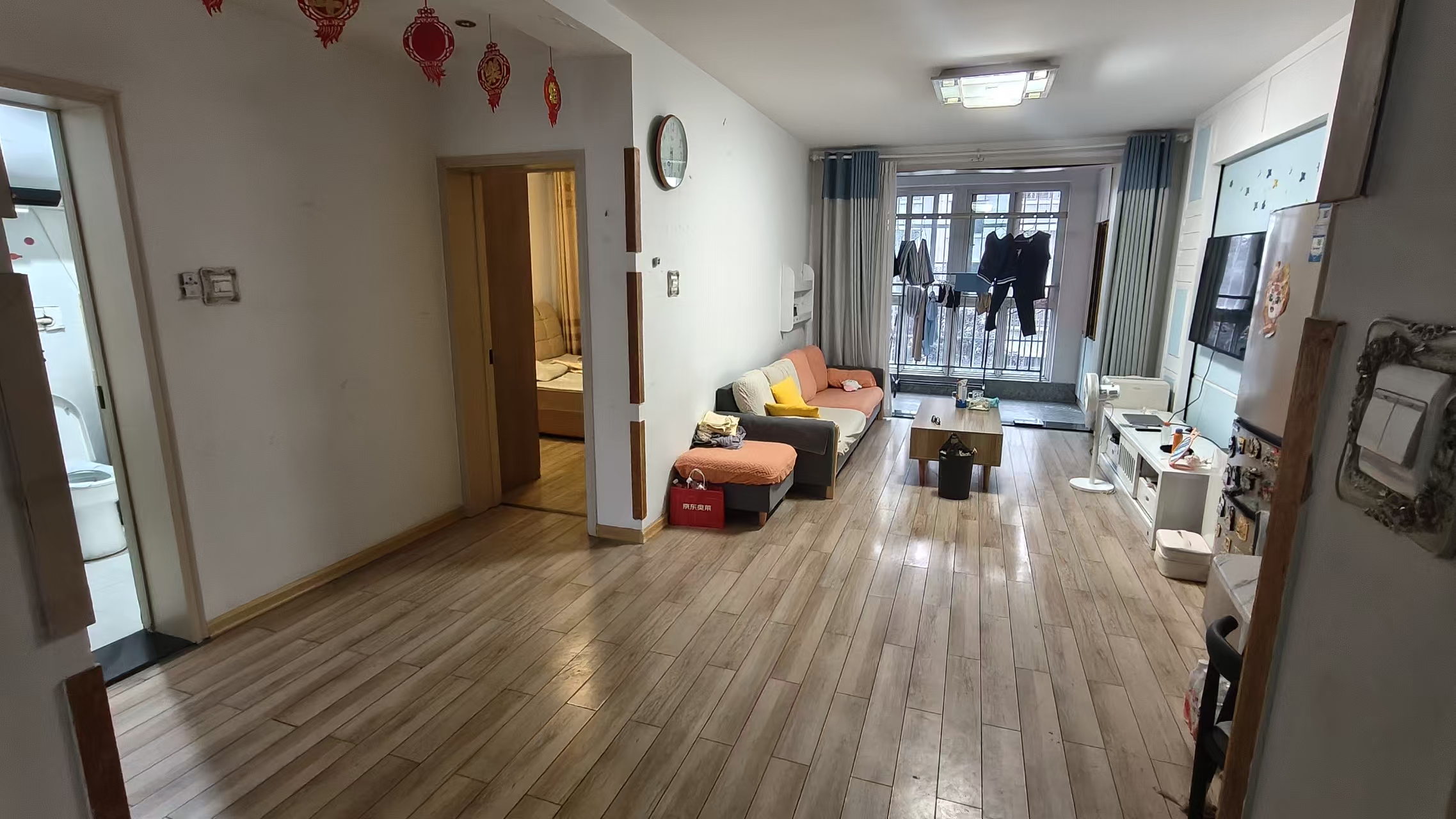 晟业小区 2居室 2300元/月