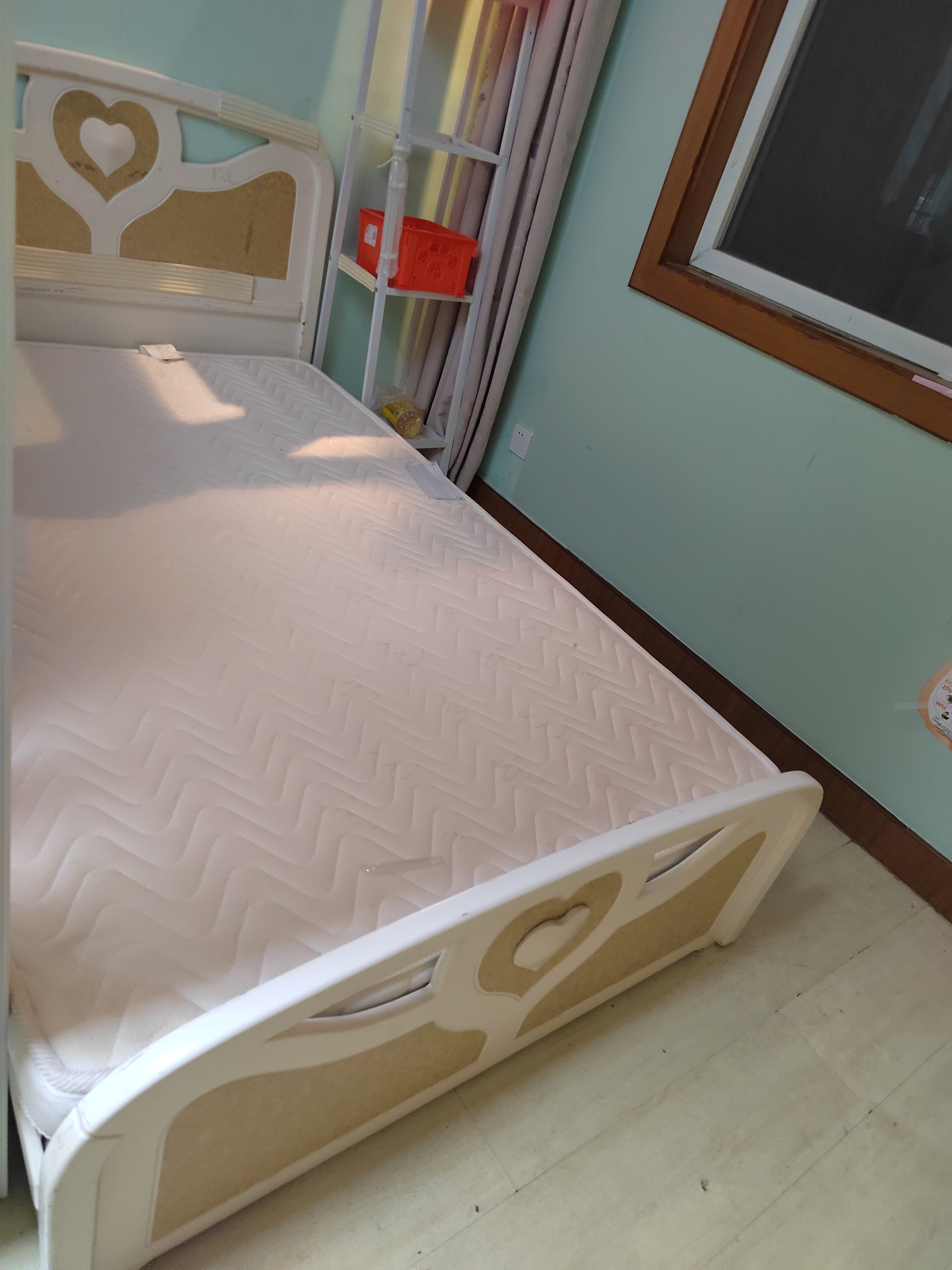 高东新村 随时看房·