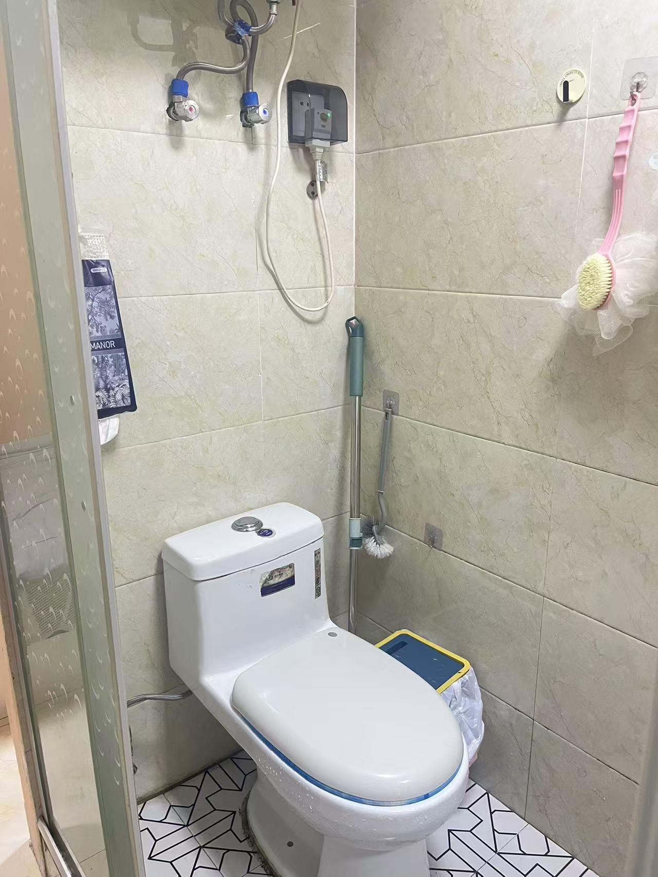 三杨新村一街坊 随时看房·