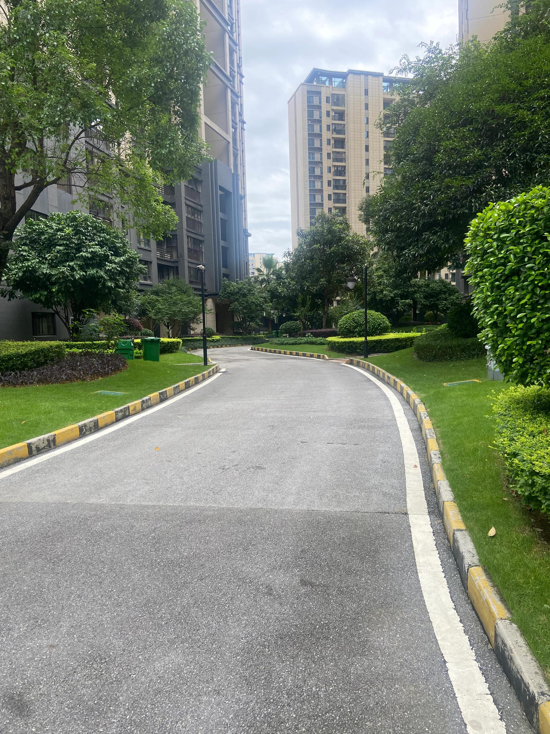 金湾华庭 随时看房·