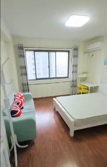 白马湖小区白鹤苑）