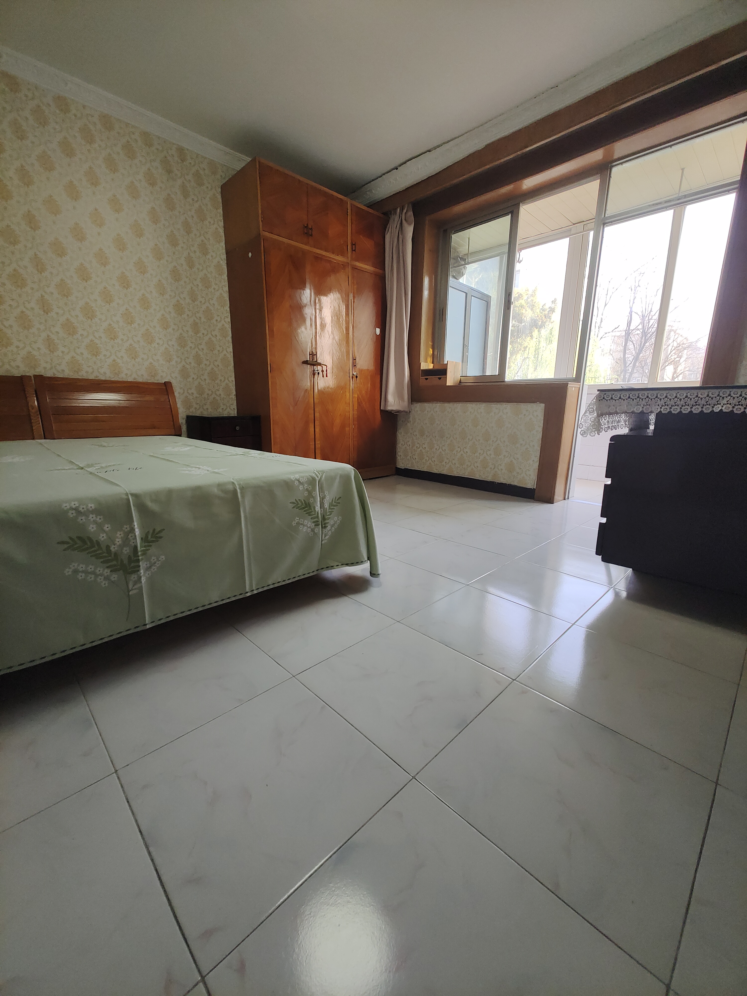 北三环安贞门安贞里二区主卧）