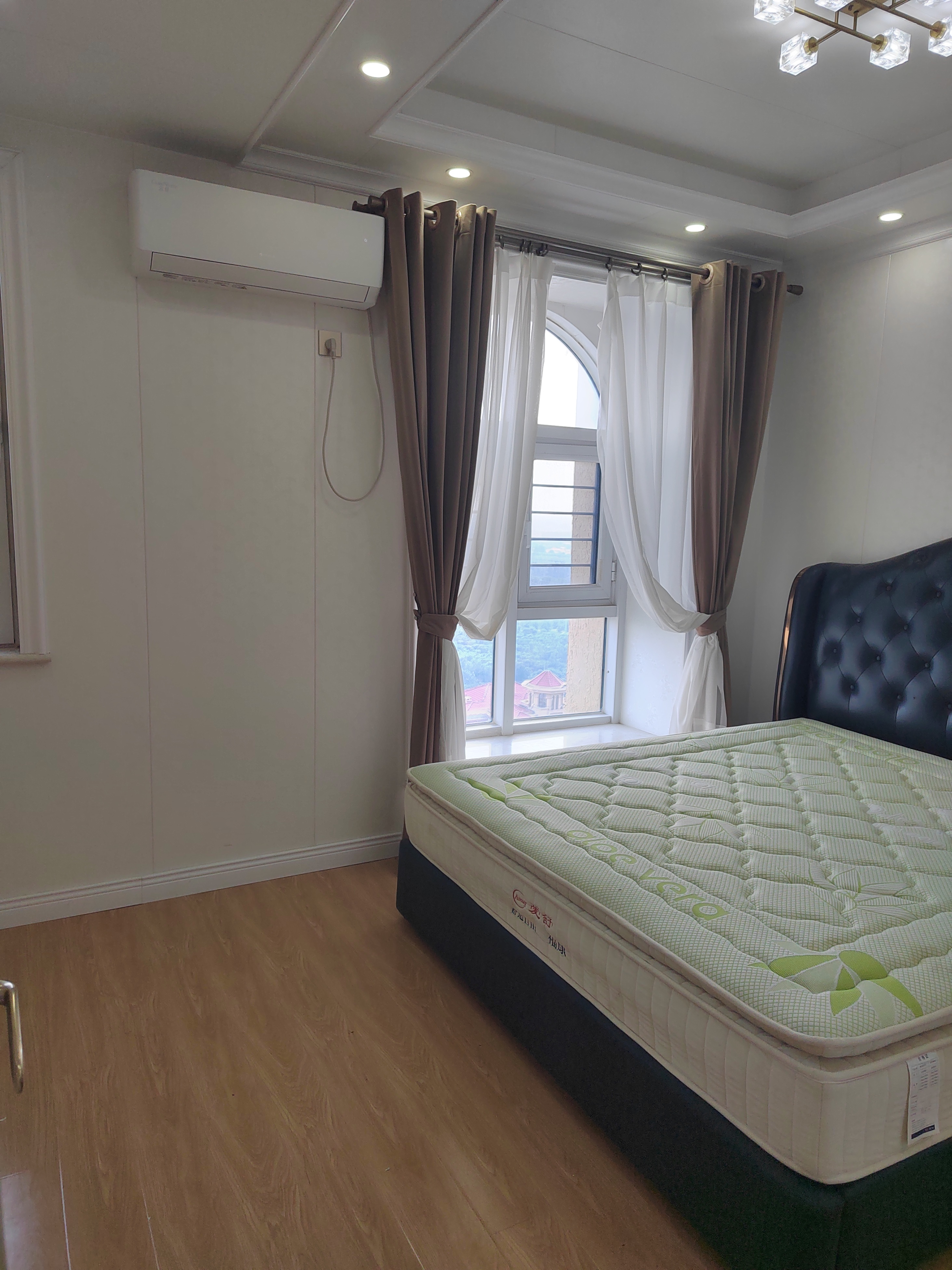 美域新城小区 随时看房·