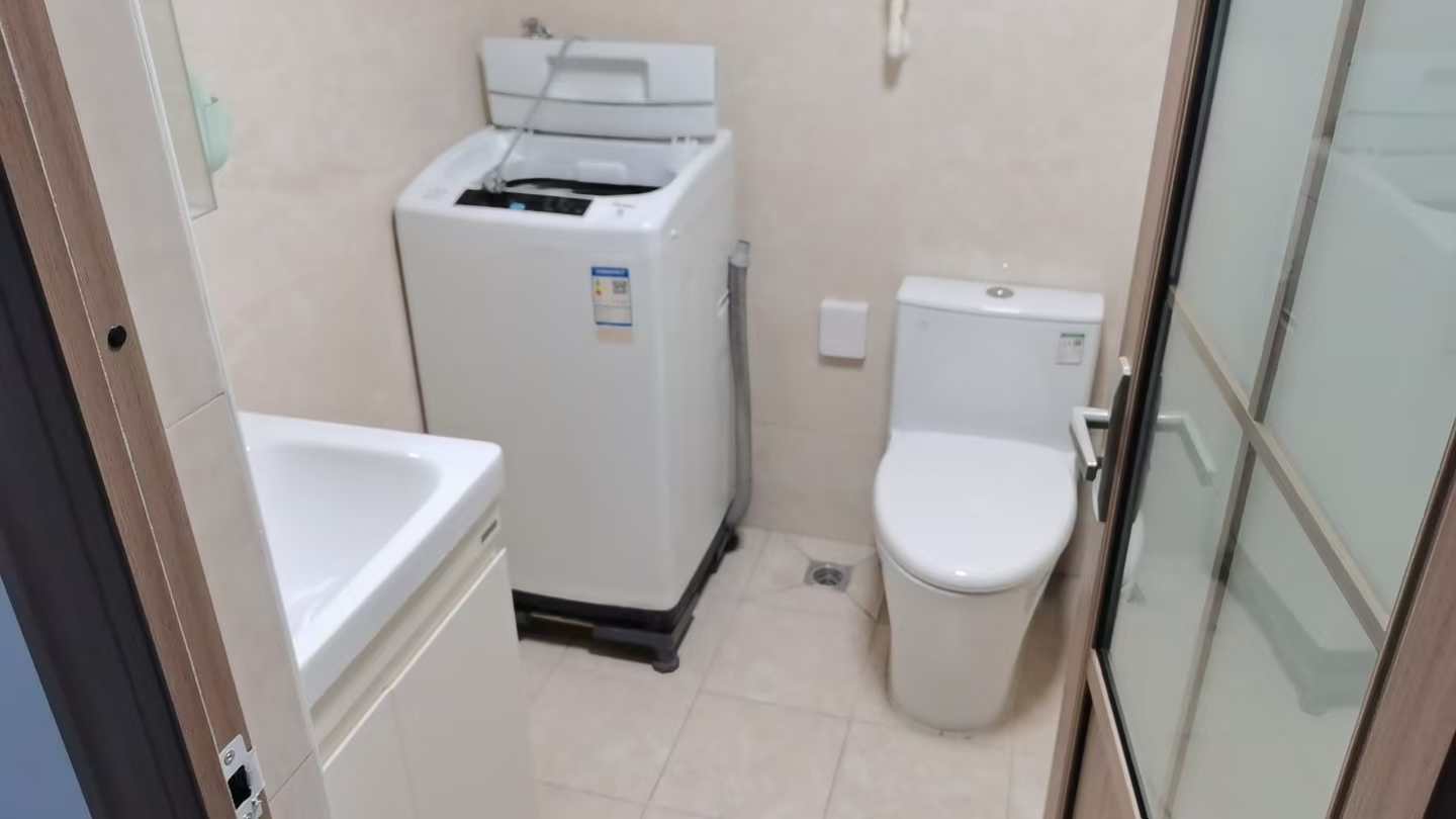 朗芳园五区 随时看房·