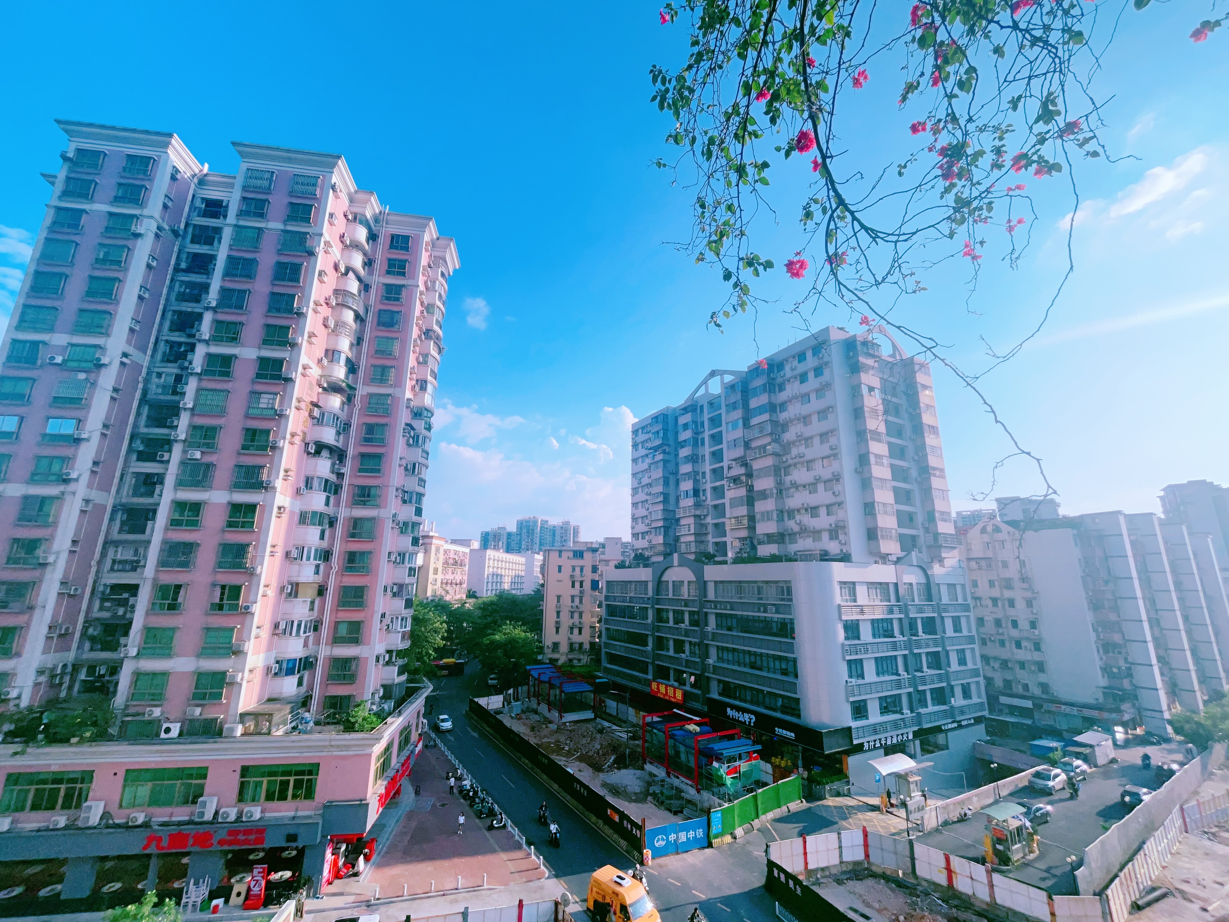 江燕路109号 随时看房·