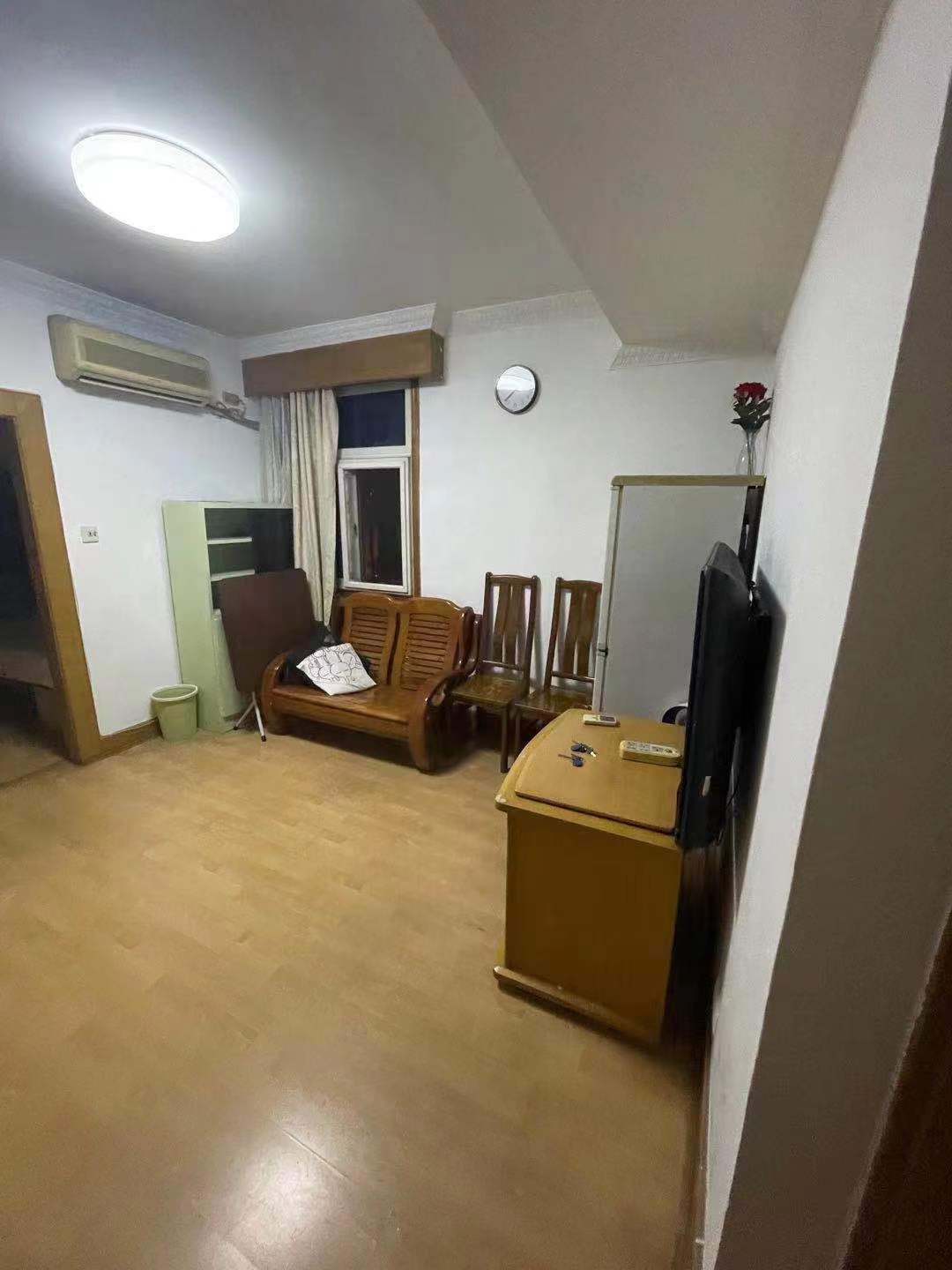 谈家桥路85弄小区 2居室 6100元/月
