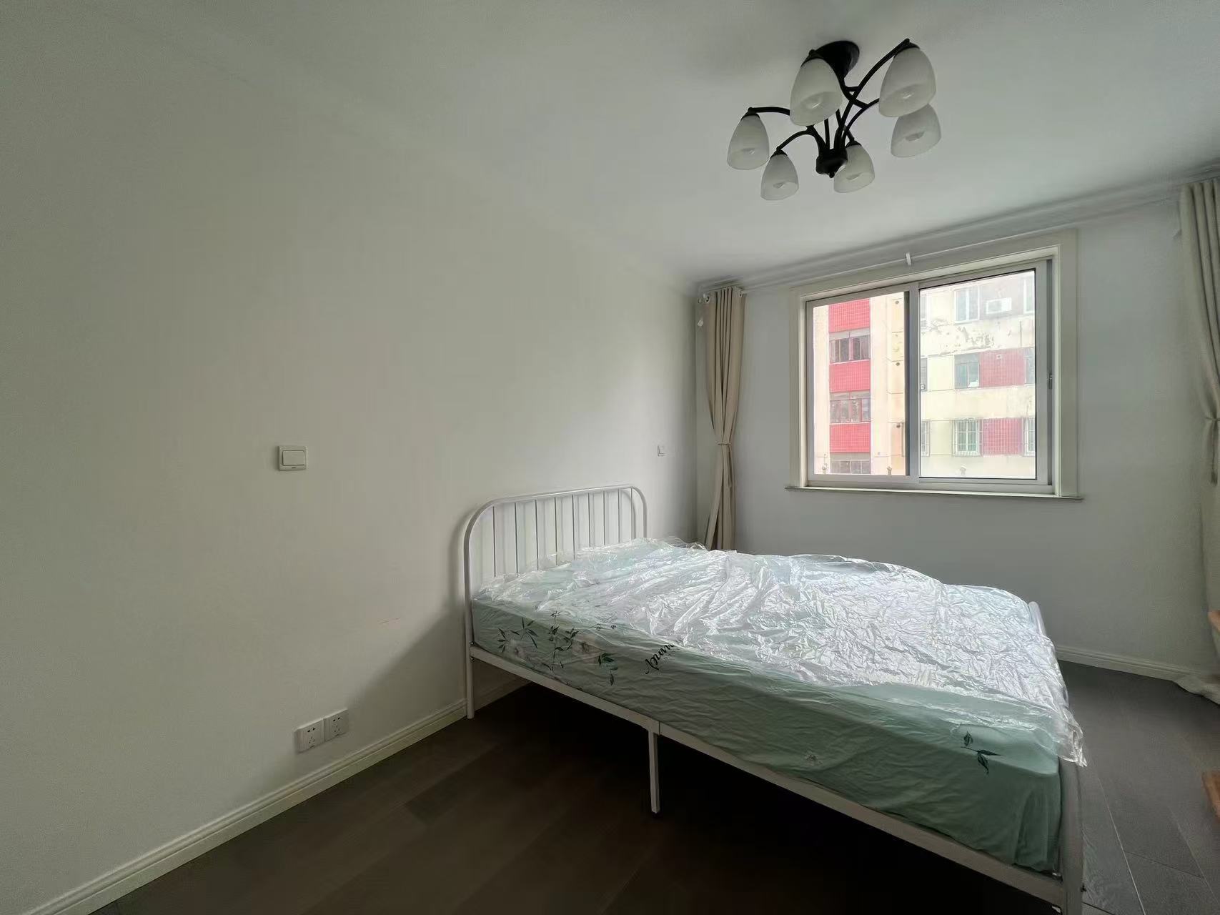 凌桥二村 随时看房·