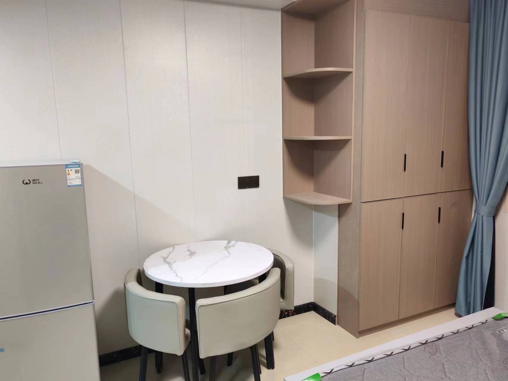 上洪西区18栋一单元 随时看房·